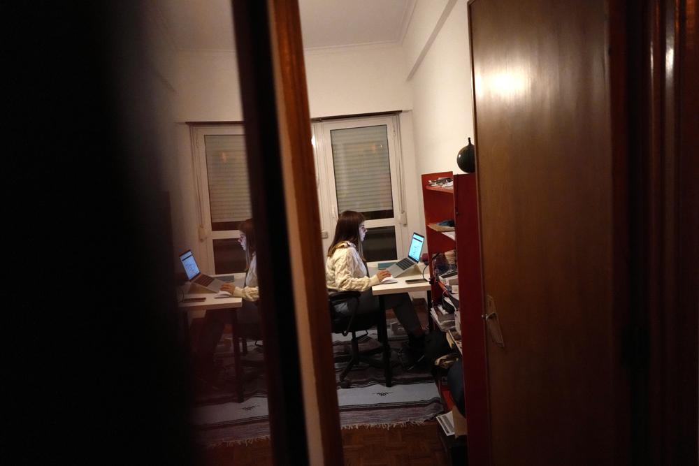 Workers’ paradise? Portugal’s new teleworking law takes flak
