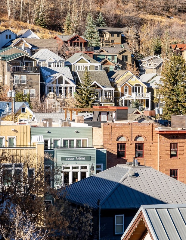 Tech Workers Take to the Mountains, Bringing Silicon Valley With Them