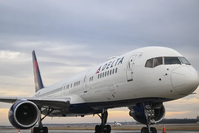 Delta Air Lines lays out its plan to leave fossil fuels behind