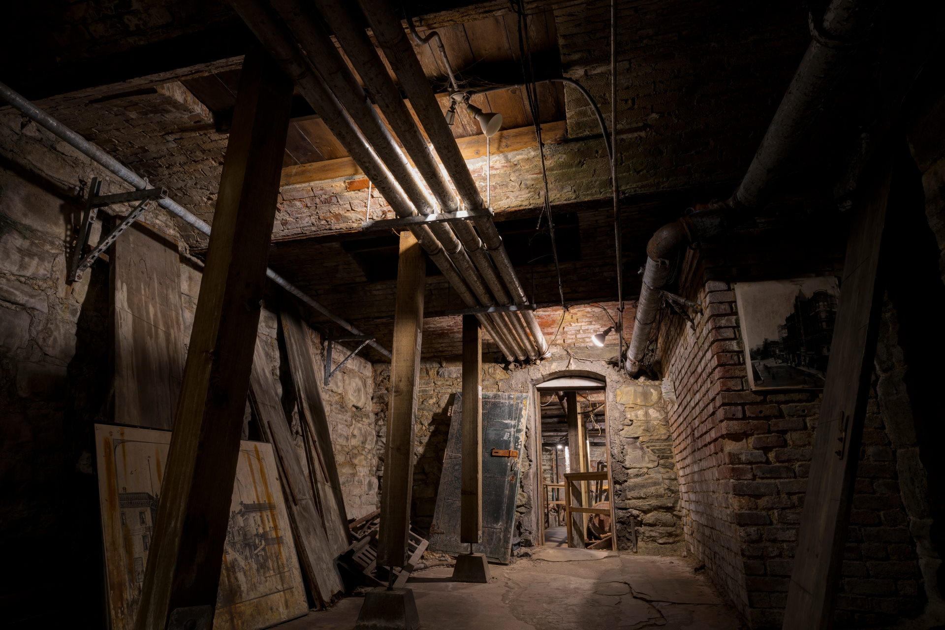 The underground city of Seattle, the city that rebuilt on top  of itself