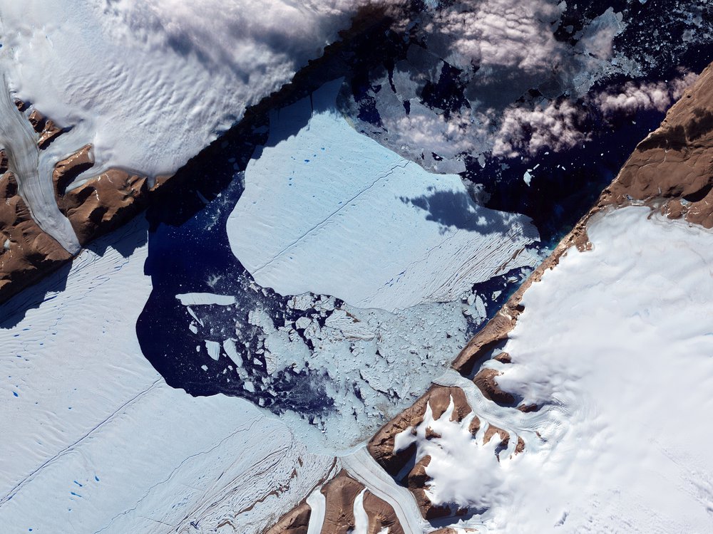 Satellites Show Warming Tides Melting a Massive Greenland Glacier