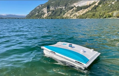 Beach cleanup goes high-tech